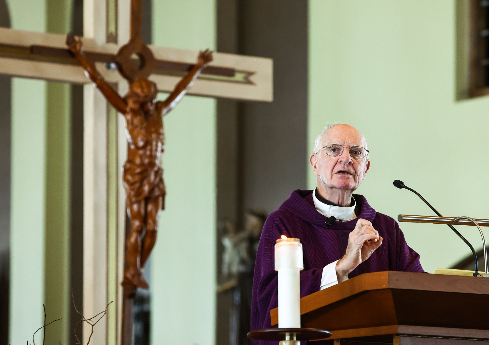 Ash Wednesday services mark start of Lenten season